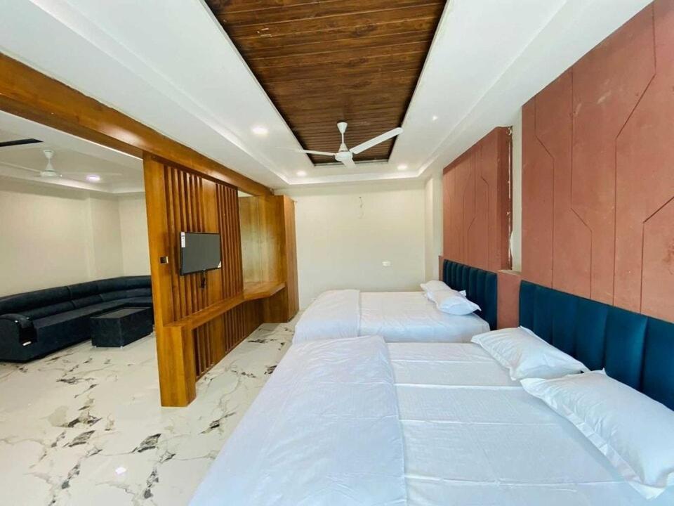 Super Townhouse Ambaji Formerly Hotel Kardhar Inn Екстериор снимка
